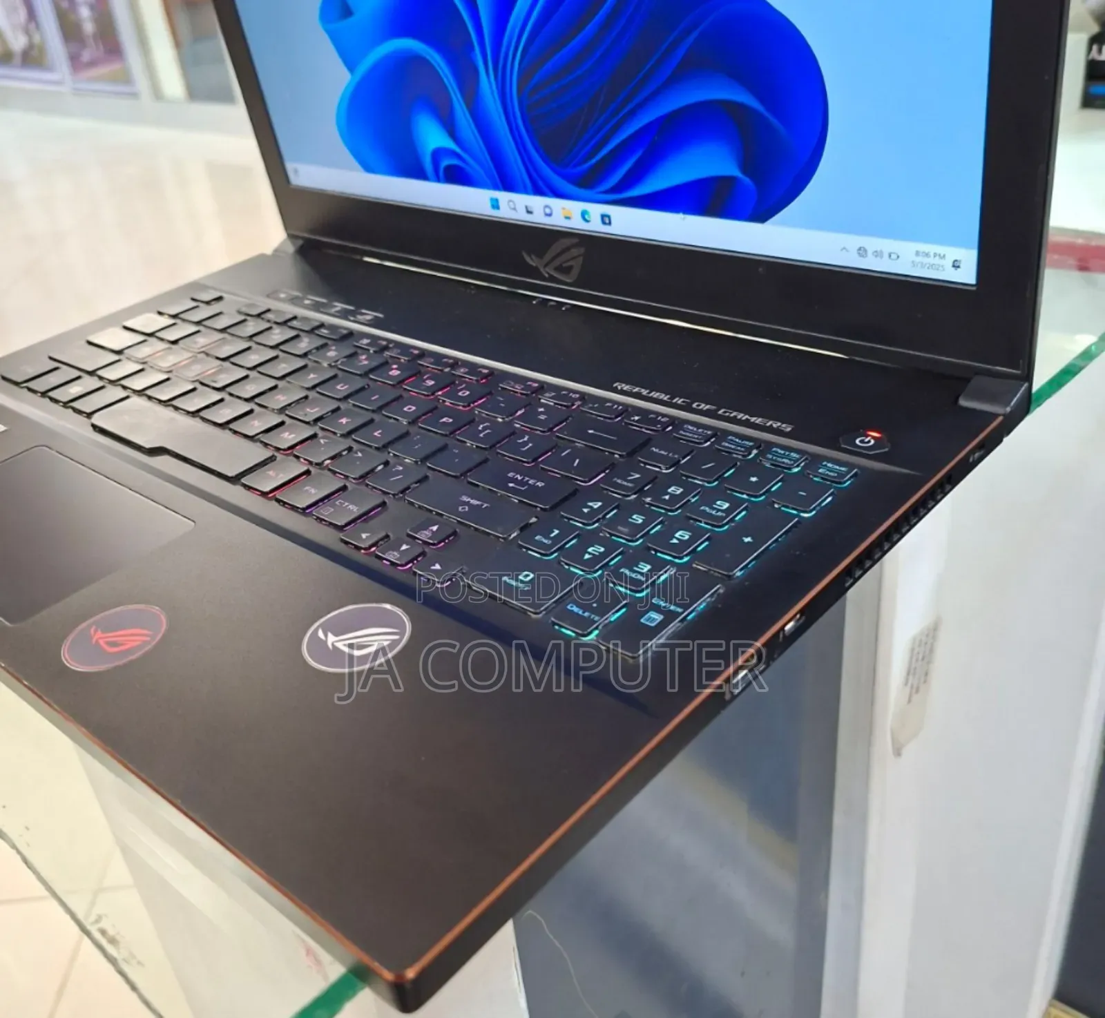 New Laptop Asus ROG Zephyrus G15 16GB Intel Core I7 SSHD (Hybrid) 1.5T