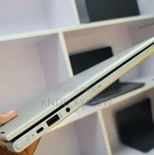 New Laptop HP Envy X360 8GB Intel Core I5 SSD 1T