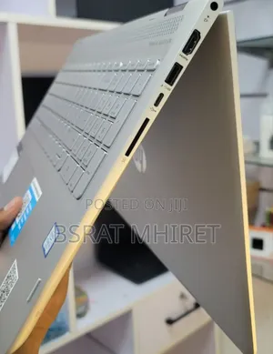 New Laptop HP Envy X360 8GB Intel Core I5 SSD 1T