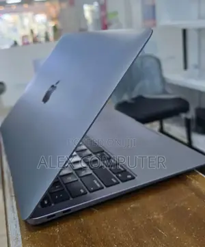 New Laptop Apple MacBook Air 2020 M1 8GB Apple M1 SSD 256GB