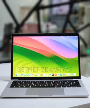 Photo - New Laptop Apple MacBook Pro 2018 8GB Intel Core I5 SSD 256GB