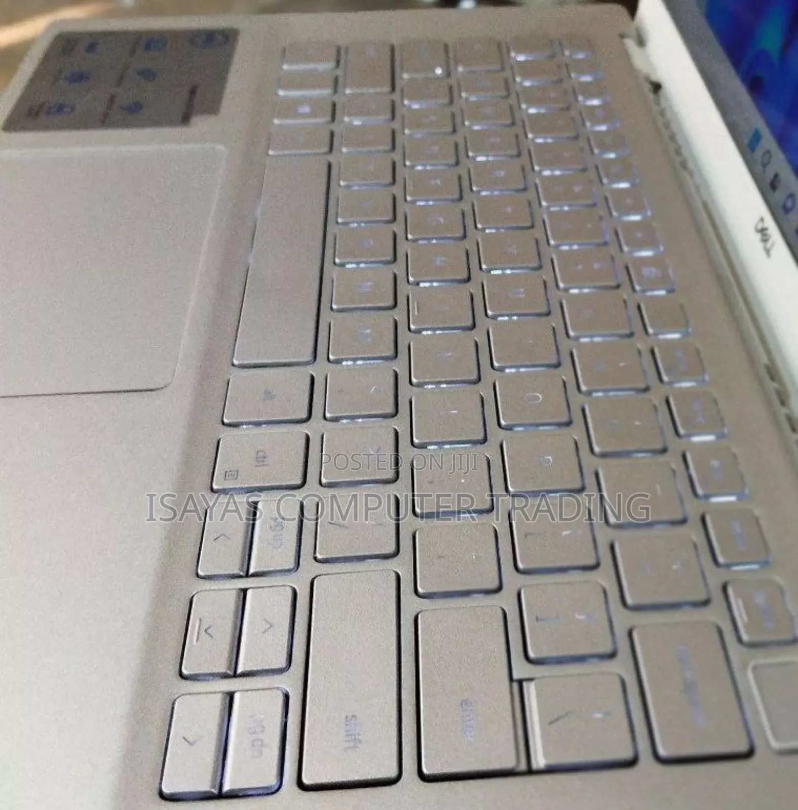 New Laptop Dell Precision 15 3520 8GB Intel Core I7 SSD 512GB