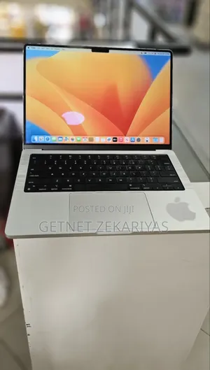 Photo - New Laptop Apple MacBook Pro M1 16GB Apple M1 Pro SSD 512GB
