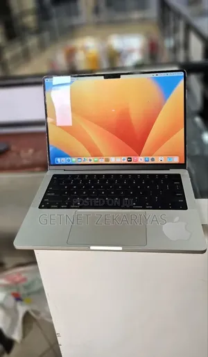 New Laptop Apple MacBook Pro M1 16GB Apple M1 Pro SSD 512GB