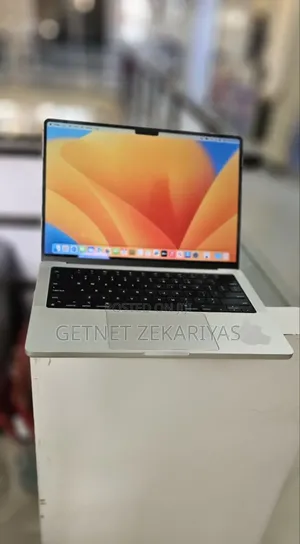 New Laptop Apple MacBook Pro M1 16GB Apple M1 Pro SSD 512GB