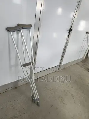 Crutches並未axillary Crutches災區crutches捧場axillary Crutches