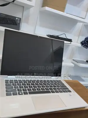 New Laptop HP EliteBook 830 G7 16GB Intel Core I7 SSD 512GB