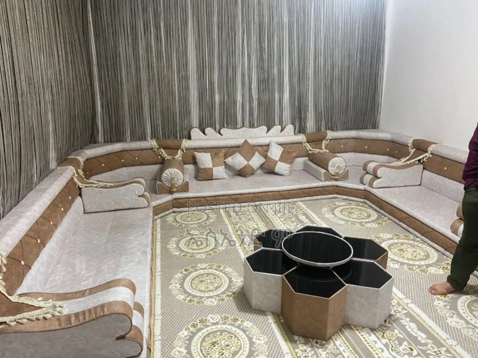 Normal Mejles Arabian Design