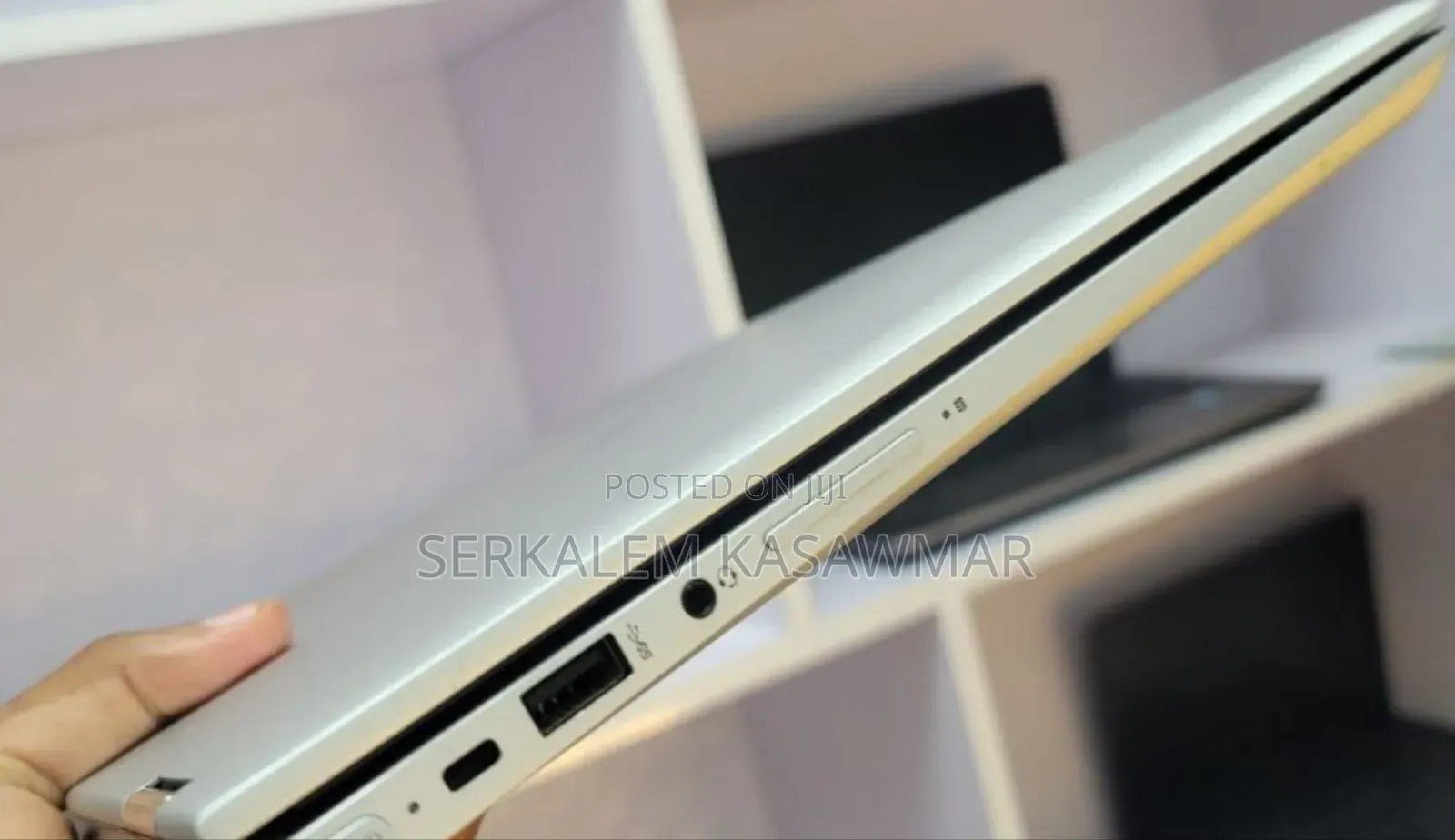 New Laptop HP Envy X360 8GB Intel Core I5 SSD 1T