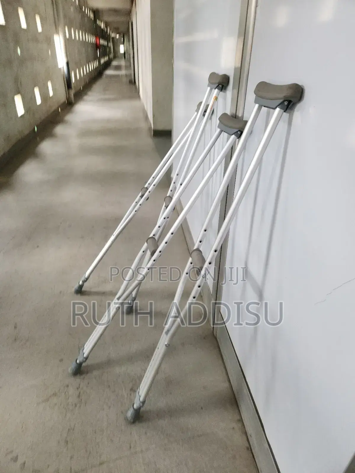 Axillary Bilateral Crutches並無crutches鬥智crutches因子crutches