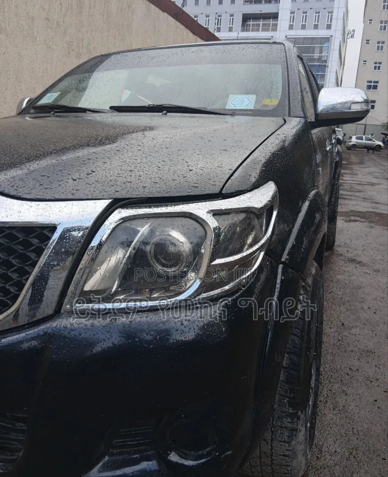 Toyota Hilux 2013 Black