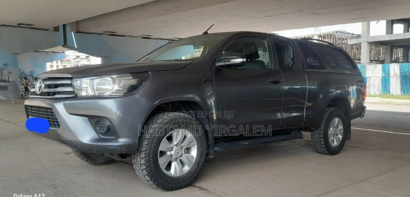 Toyota Hilux 2017 Gray