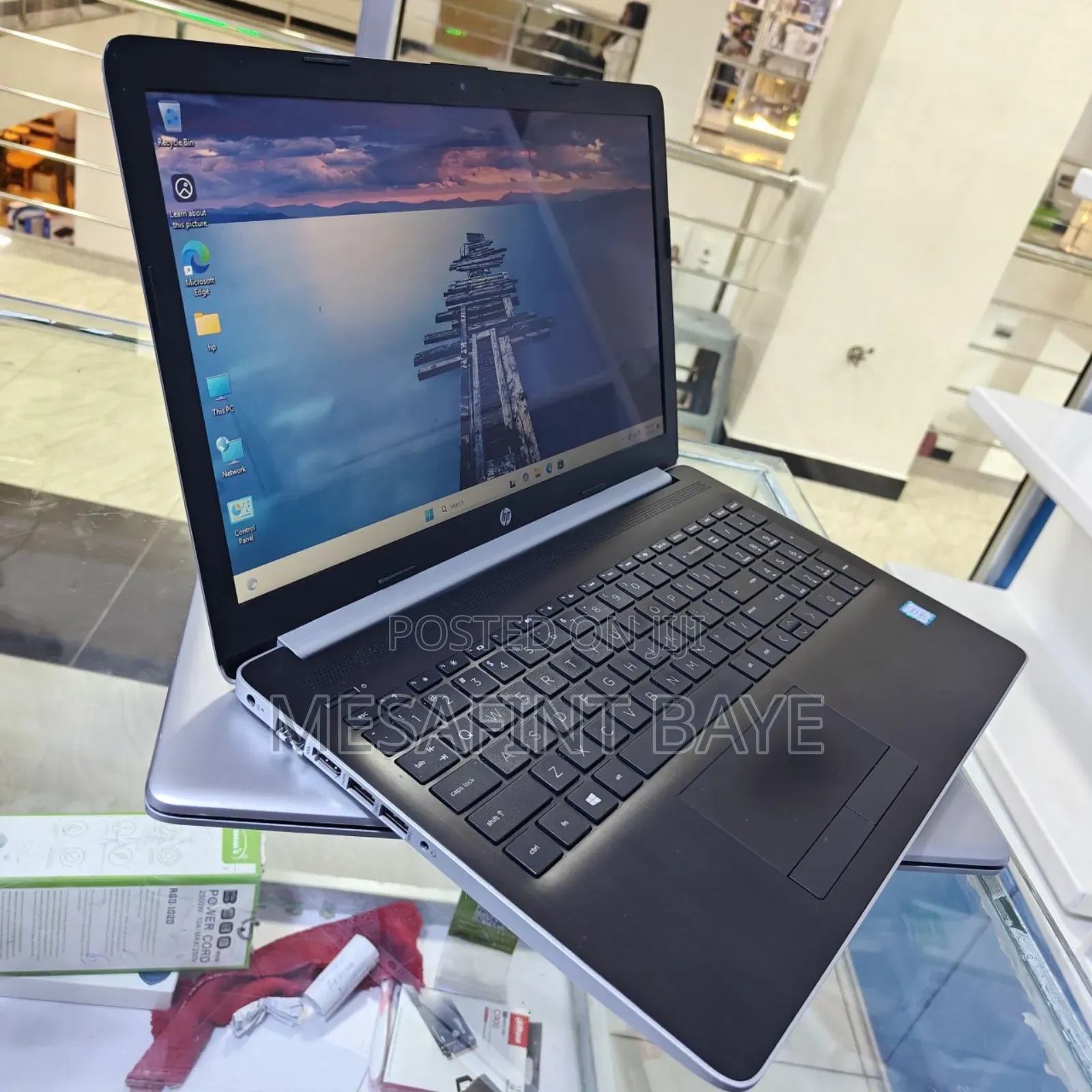 New Laptop HP Stream Notebook 8GB Intel Core I5 HDD 1T