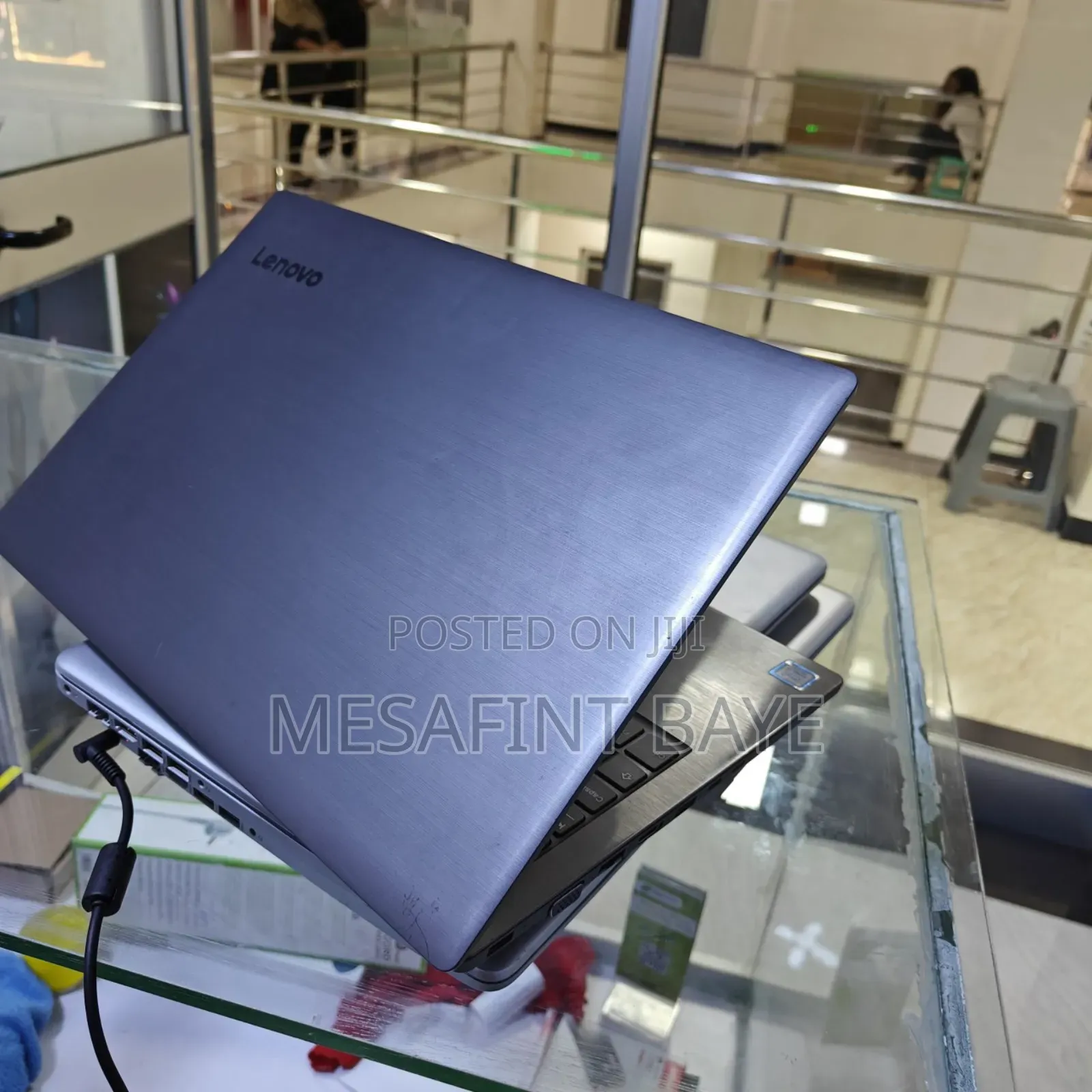 New Laptop Lenovo V15-Iil 4GB Intel Core I3 HDD 500GB