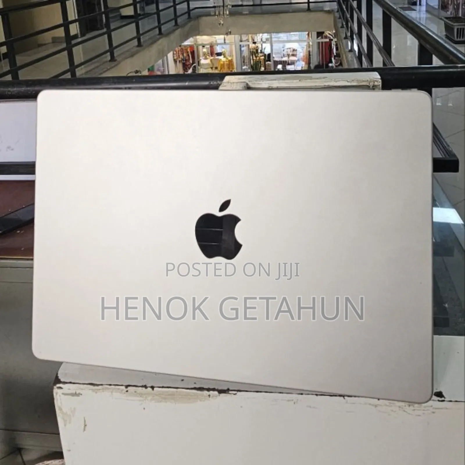 New Laptop Apple MacBook Pro M1 16GB Apple M1 Pro SSD 512GB