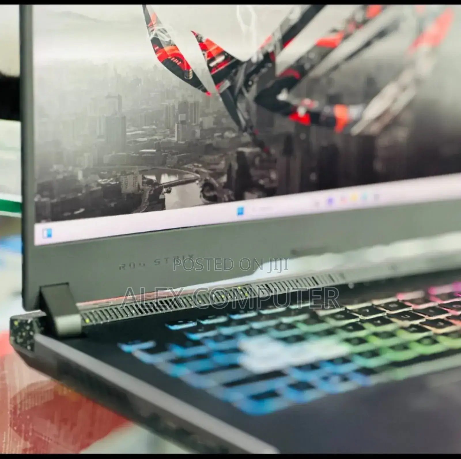 New Laptop Asus ROG Strix G15 16GB AMD Ryzen 9 SSD 512GB