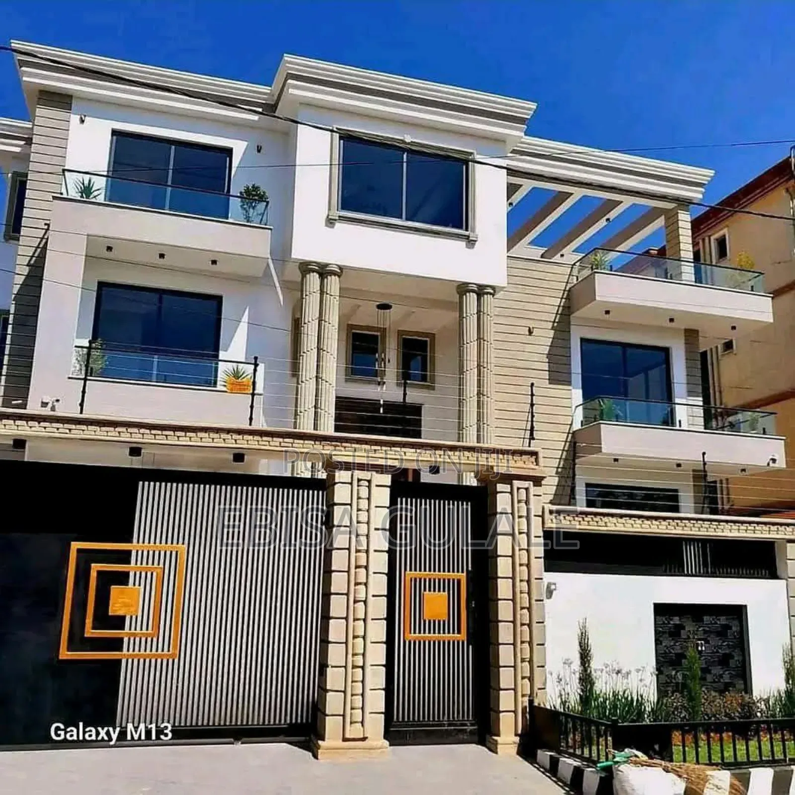 Furnished 9bdrm Farm House in Yeka for sale
