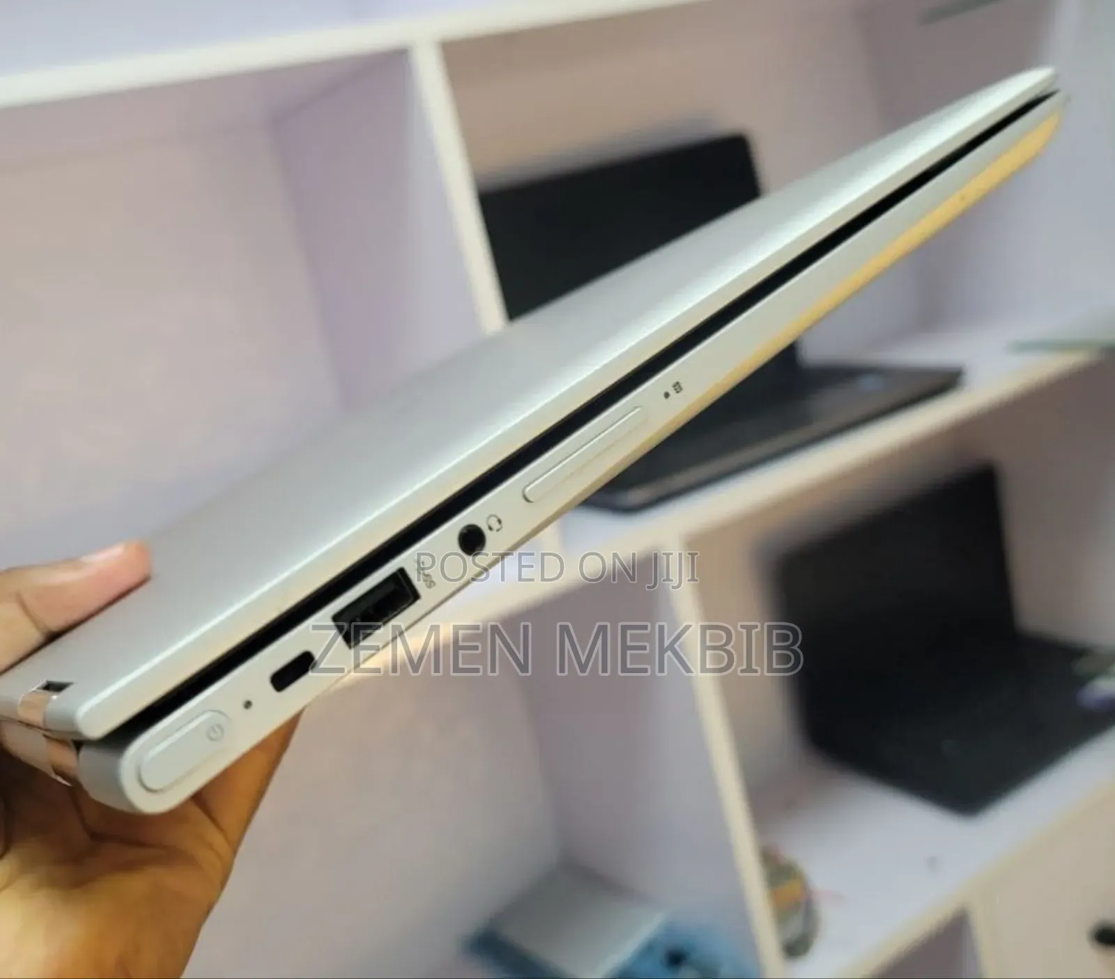 New Laptop HP Envy X360 8GB Intel Core I5 SSD 1T