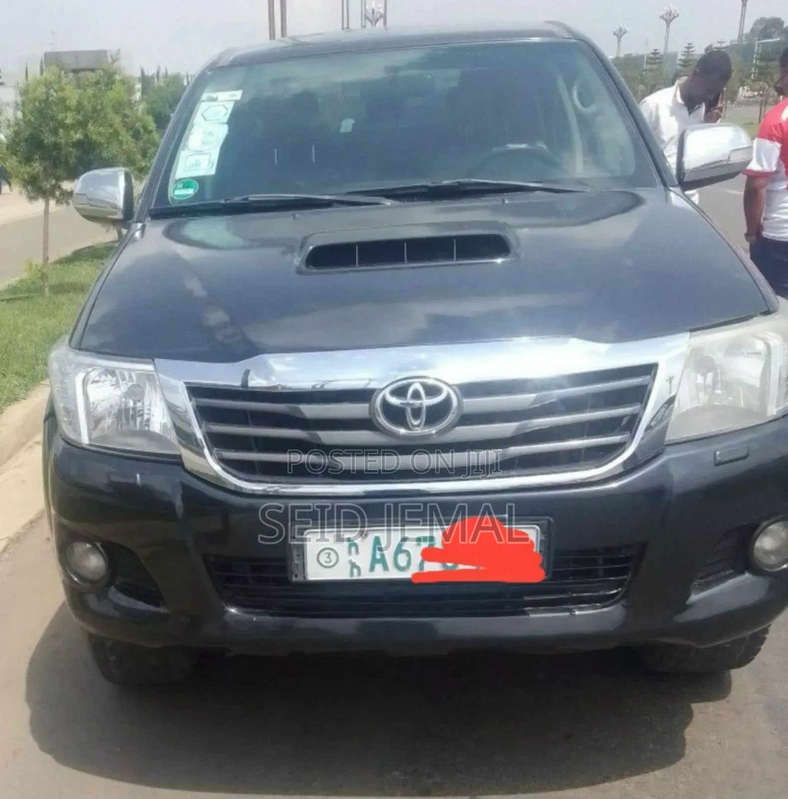 Toyota Hilux 2013 Black