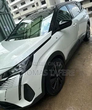 Peugeot 5008 2022 White