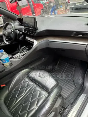 Peugeot 5008 2022 White