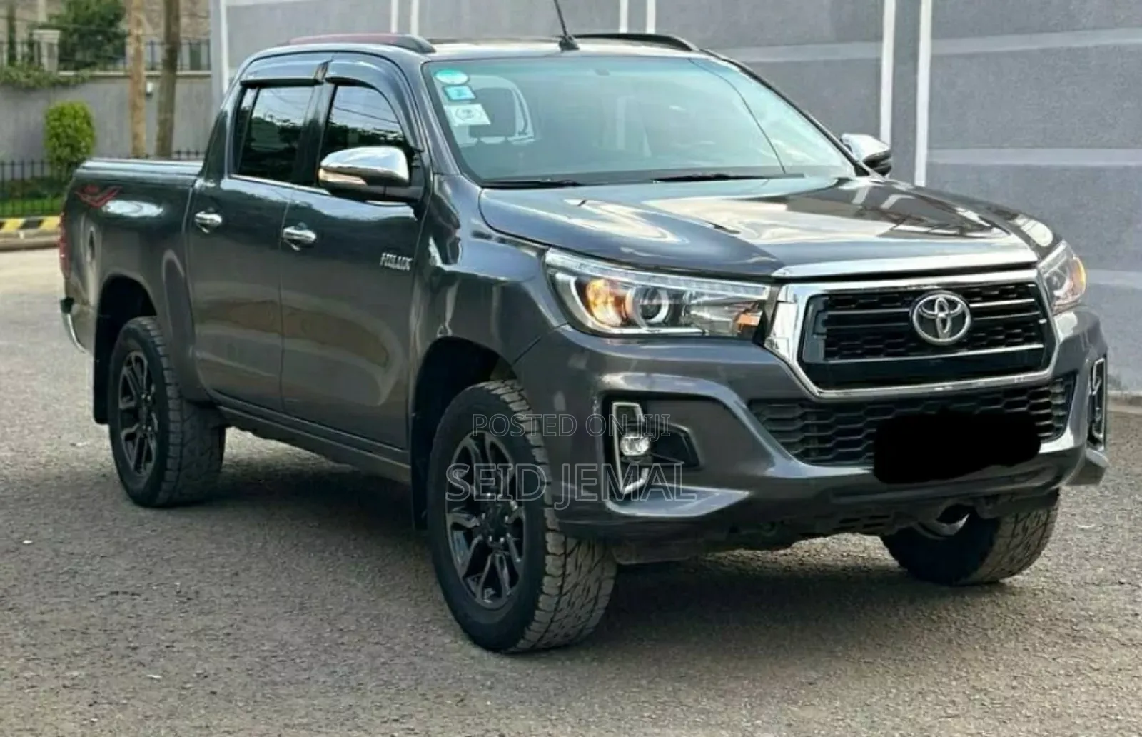 Toyota Hilux 2019 Gray