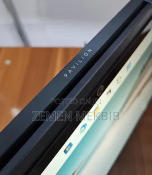 New Laptop HP Pavilion X360 8GB Intel Core I3 SSD 256GB