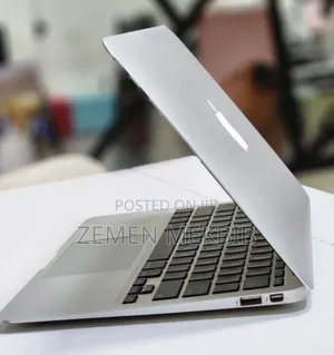 New Laptop Apple MacBook Air 2015 4GB Intel Core I5 SSD 128GB