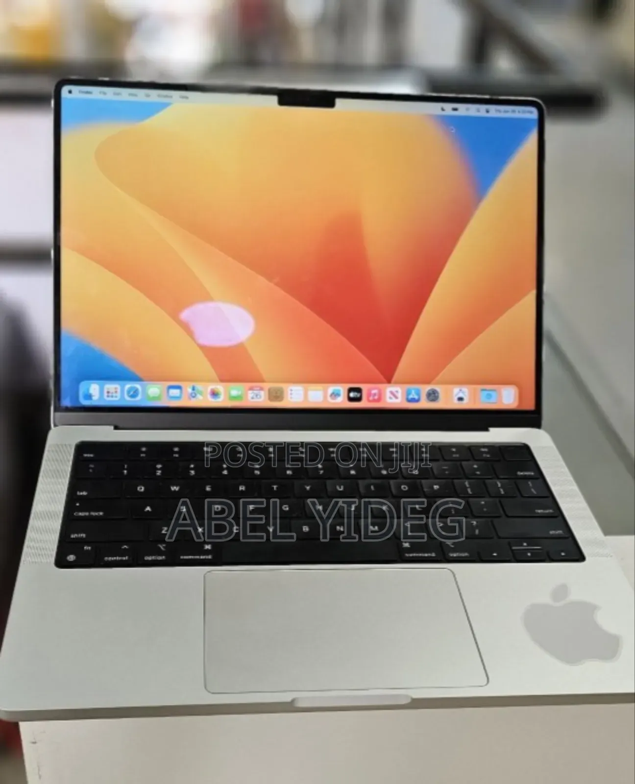 New Laptop Apple MacBook Pro M1 16GB Apple M1 Pro SSD 512GB