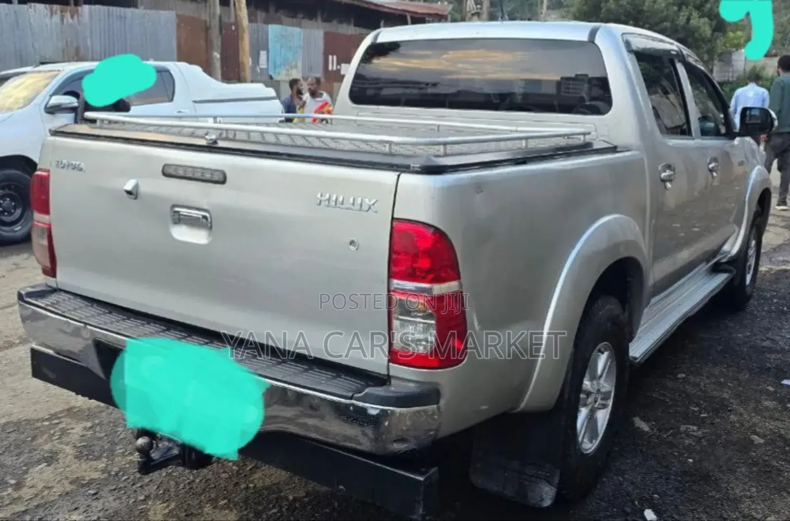 Toyota Hilux 2013 Silver