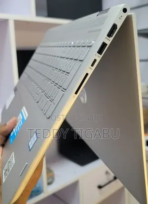 New Laptop HP Envy X360 8GB Intel Core I5 HDD 1T