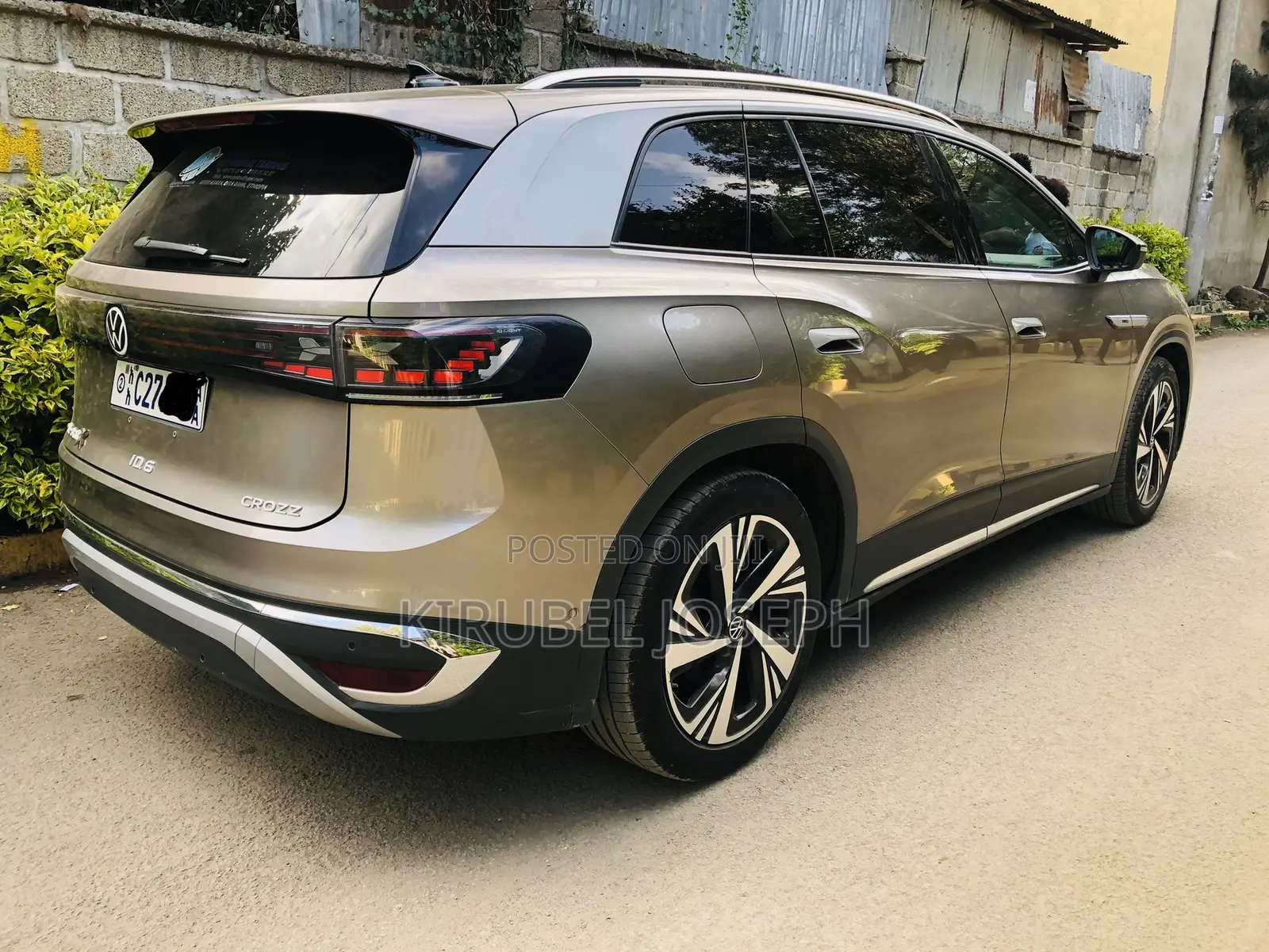 Volkswagen ID.6 2023 Gray