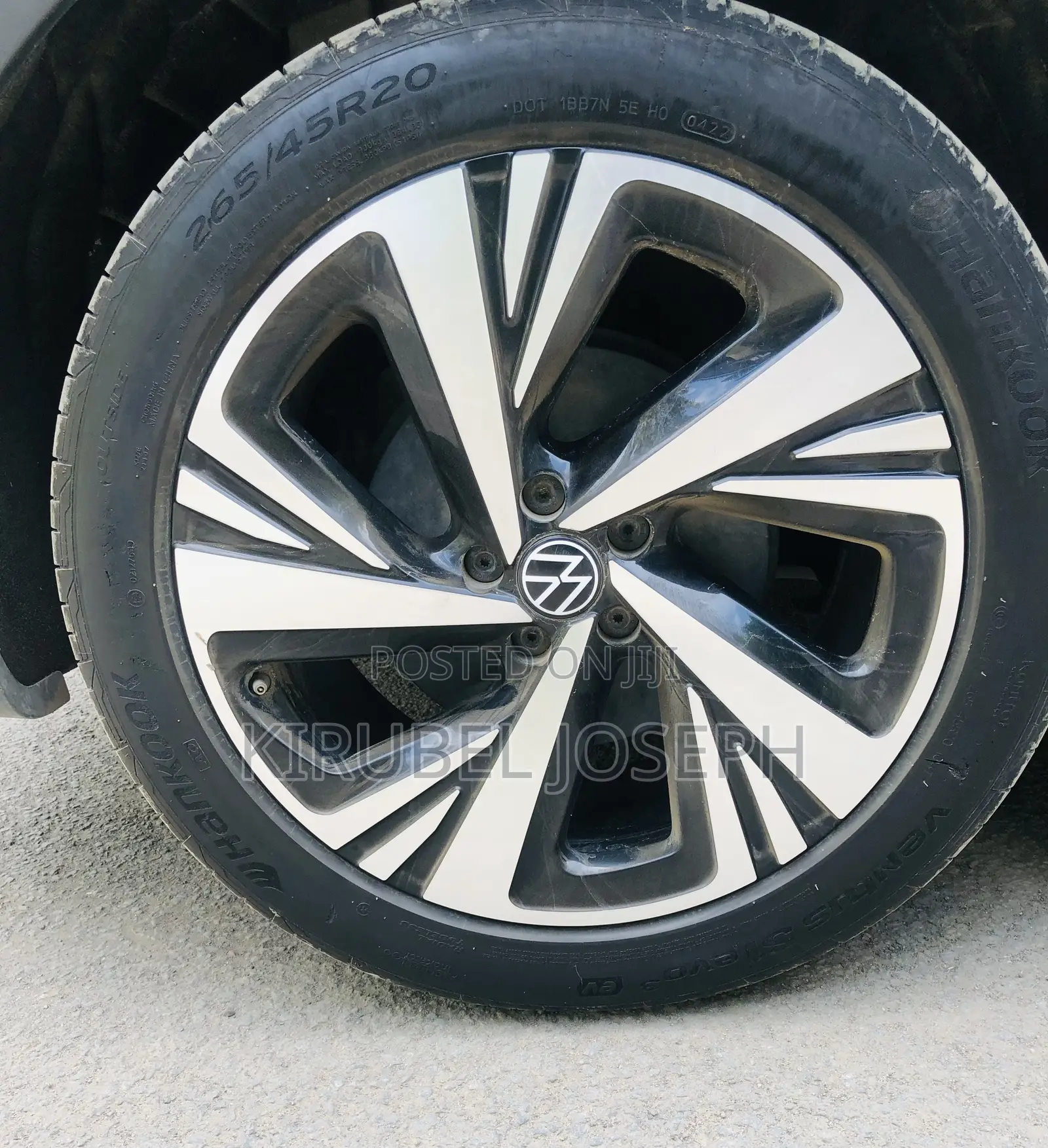 Volkswagen ID.6 2023 Gray