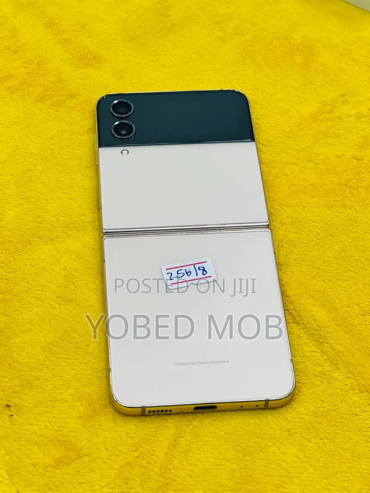 Samsung Galaxy Z Flip 5 256 GB