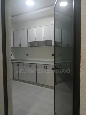 3bdrm Apartment in Apartment, Yeka for rent