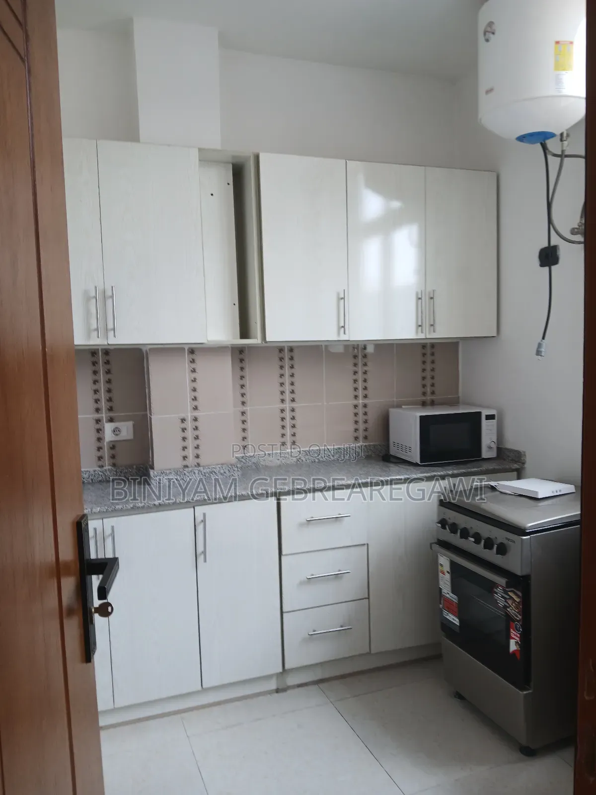 Furnished 2bdrm Apartment in Apartment, Yeka for rent