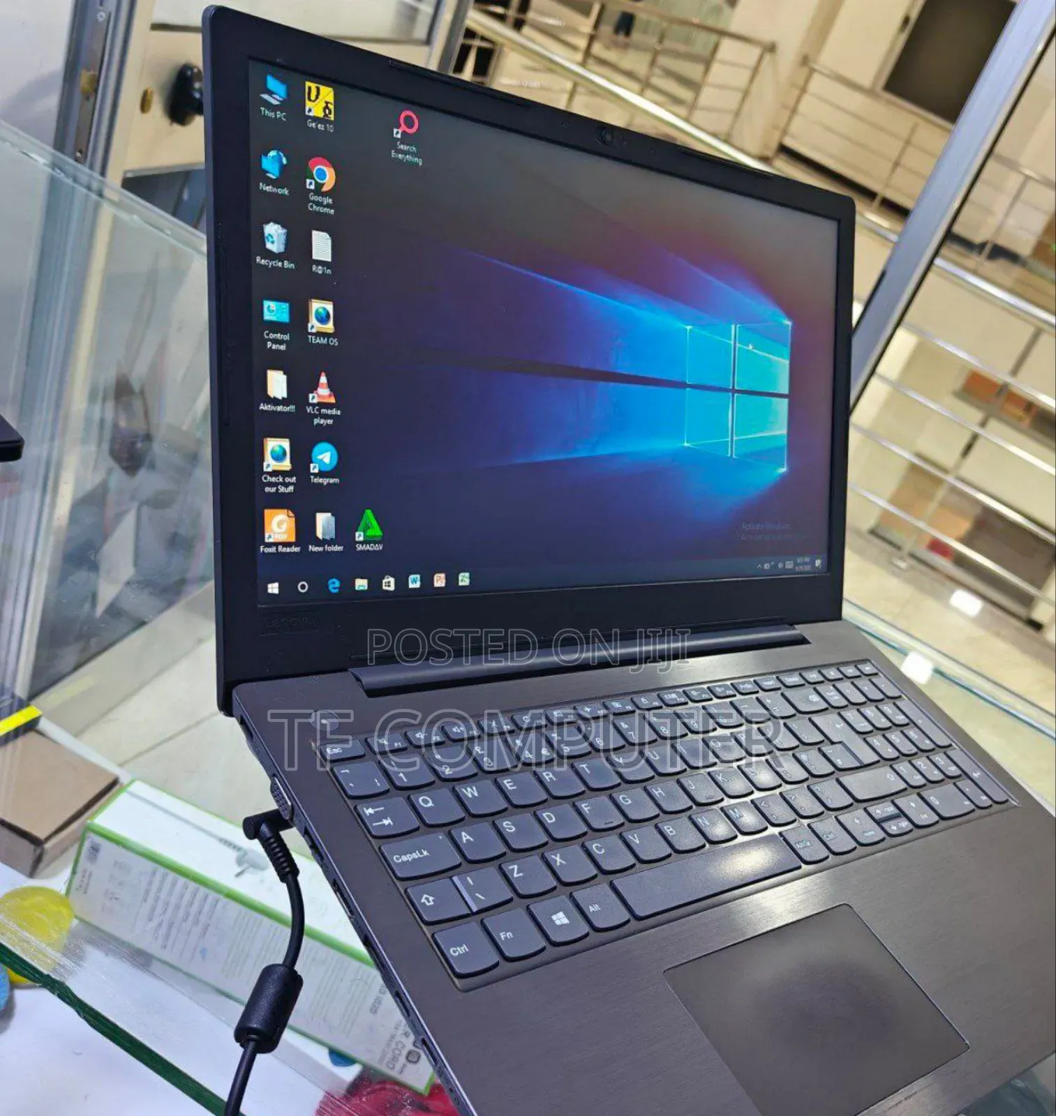 New Laptop Lenovo IdeaPad Z710 4GB Intel Core I3 HDD 500GB