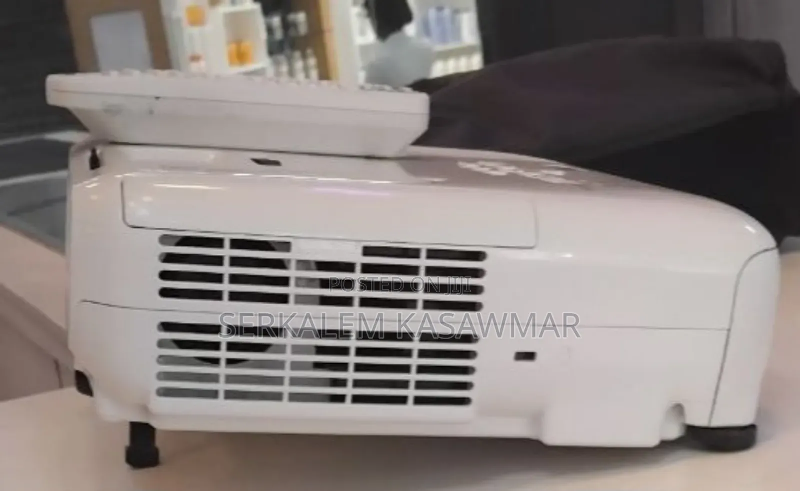 Brand New Epson Projector With Bag, Remote Mo