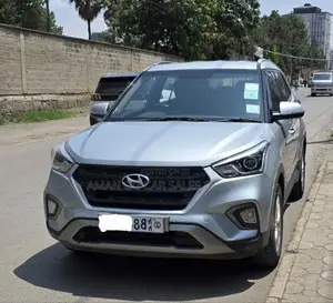 Photo - Hyundai Creta 2020 Silver