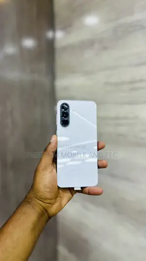 Photo - New Samsung Galaxy A56 256 GB White