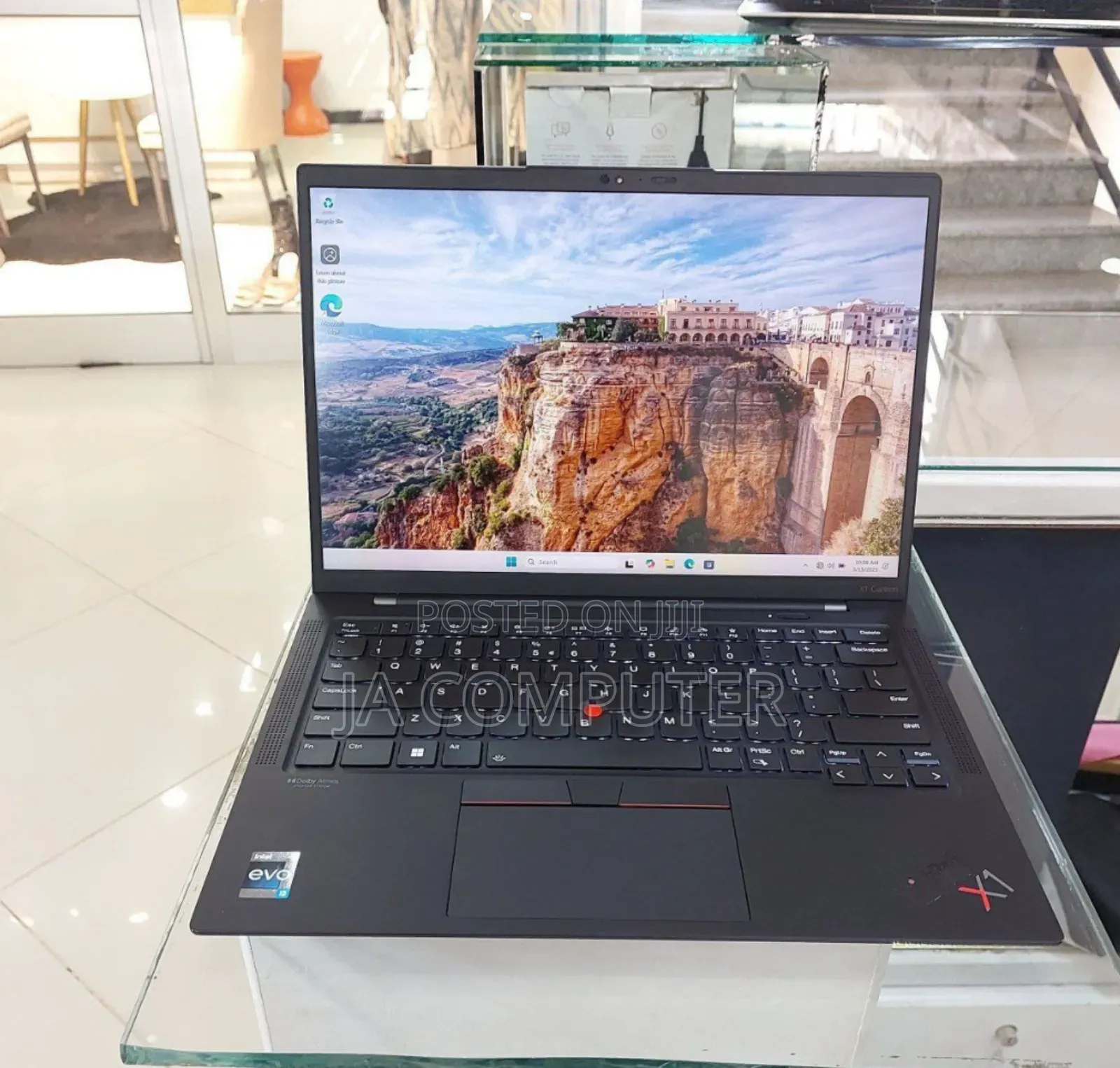 New Laptop Lenovo ThinkPad X1 Carbon 16GB Intel Core I5 SSD 512GB