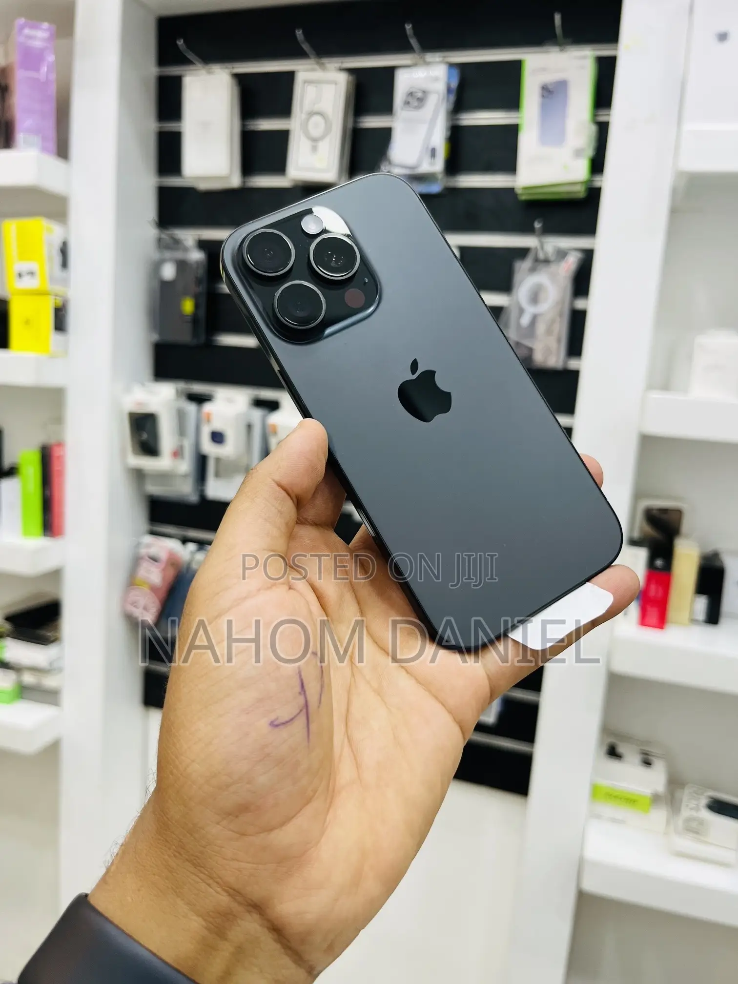 New Apple iPhone 15 Pro 256 GB Black