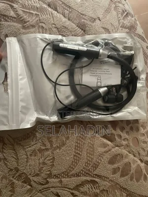 Photo - Wireless Bluetooth in-Ear Ear Flexible Headphones