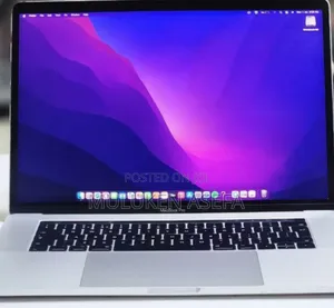 New Laptop Apple MacBook Pro 2017 16GB Intel Core I7 SSD 512GB