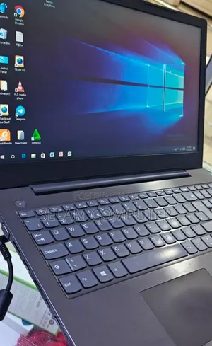 New Laptop Lenovo ThinkPad Yoga 370 4GB Intel Core I3 HDD 500GB