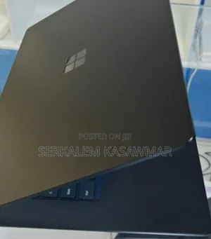 New Laptop Microsoft Surface 3 8GB AMD Ryzen 5 SSD 256GB