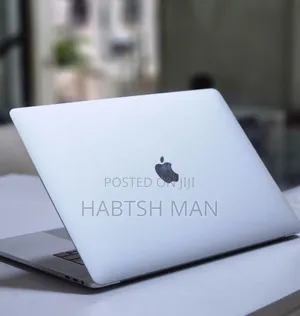 Photo - New Laptop Apple MacBook Pro 2017 16GB Intel Core I7 SSD 512GB