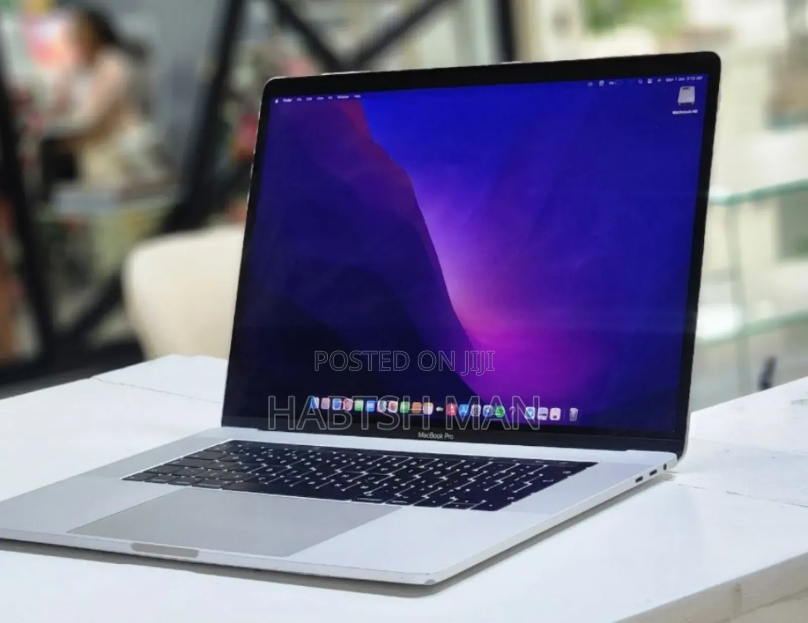 New Laptop Apple MacBook Pro 2017 16GB Intel Core I7 SSD 512GB