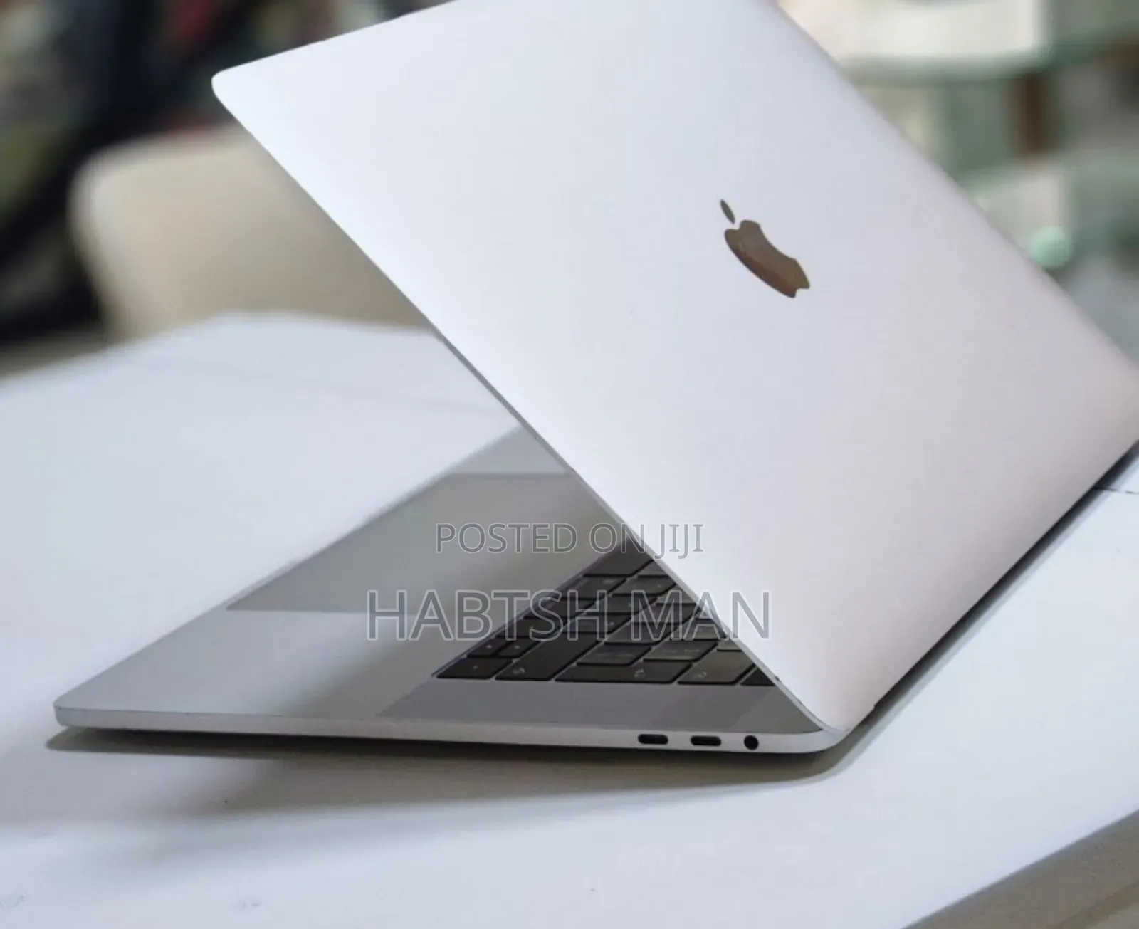 New Laptop Apple MacBook Pro 2017 16GB Intel Core I7 SSD 512GB