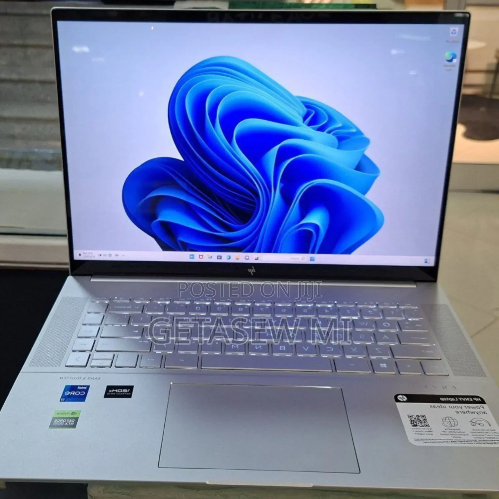 New Laptop HP Envy 16 Gaming 16-H1023dx 16GB Intel Core I7 SSD 1T